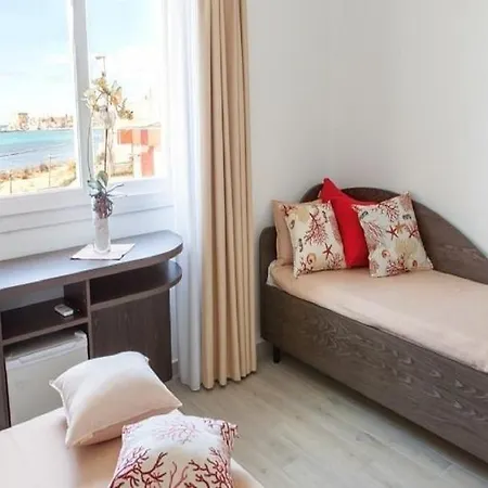 Estasi Sul Mare Bed & Breakfast